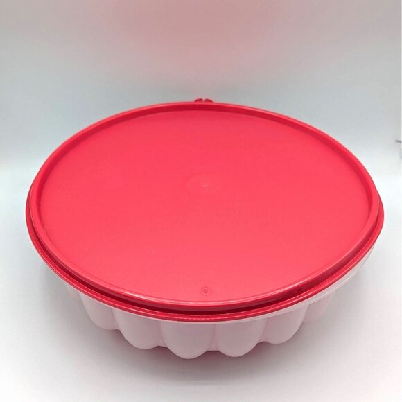 Vintage Tupperware Jello Mold with Lid & Mold Insert #1201-5 Red 1970s - Picture 1 of 3